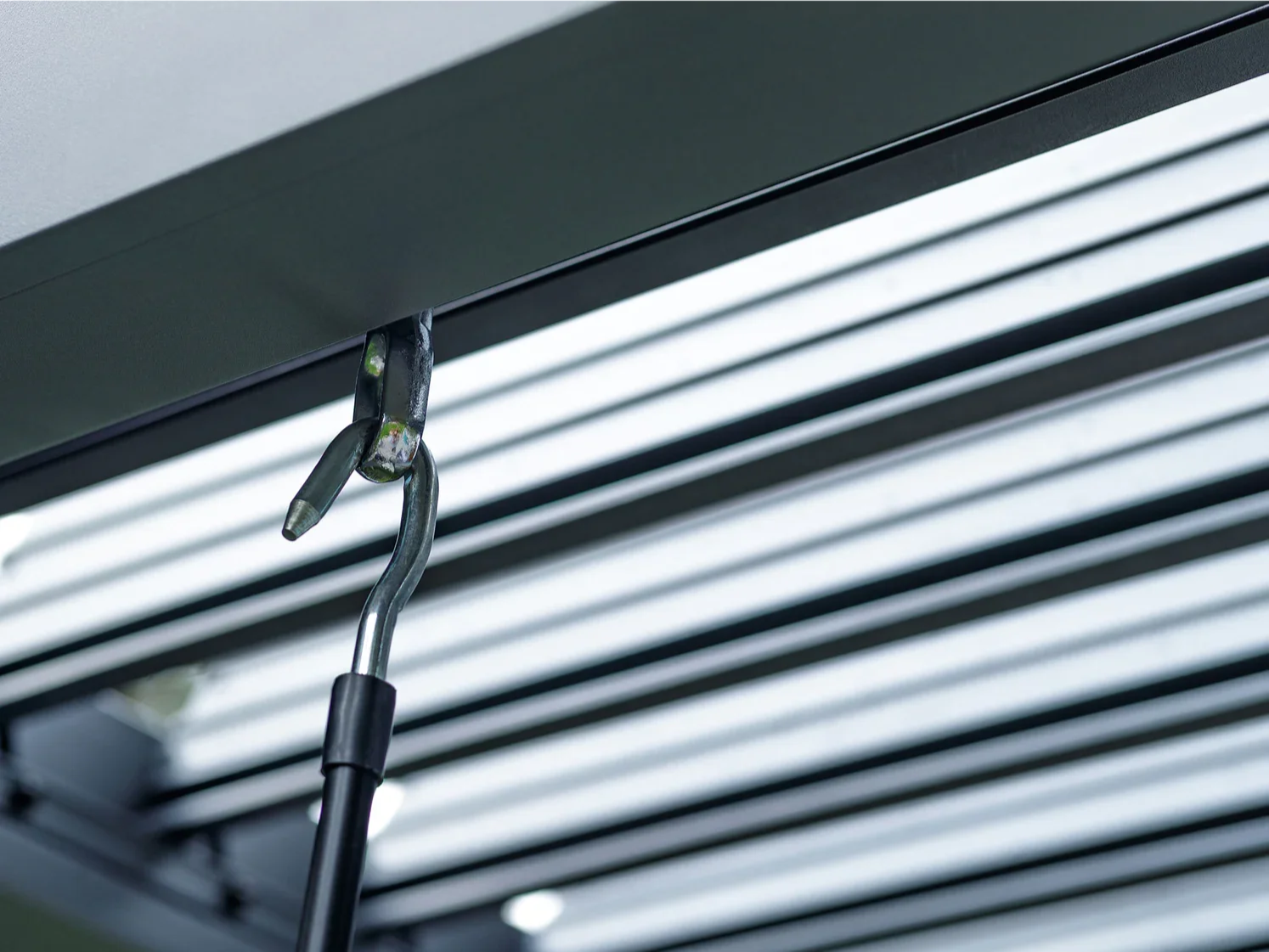 Vikos 10 x10 Aluminum stand alone Pergola